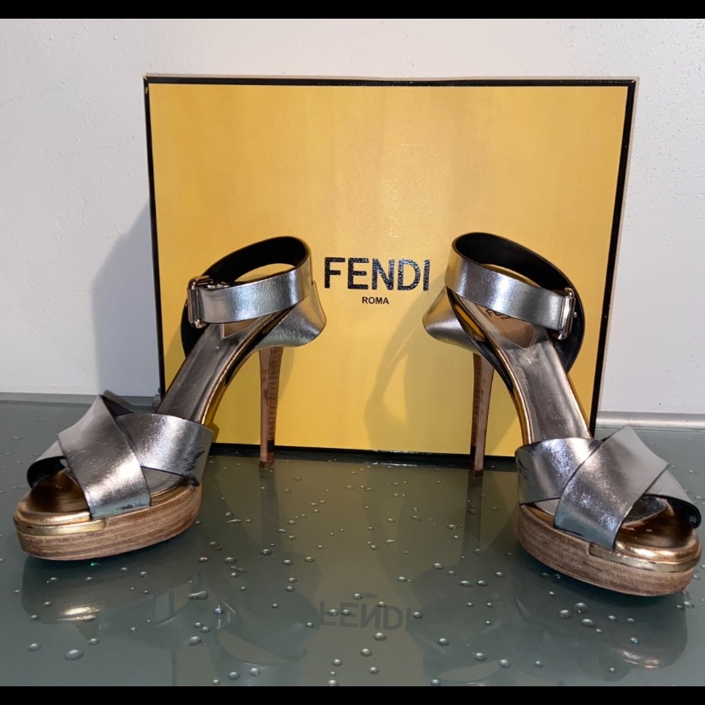 FENDI Leather Platform Ankle Wrap Stilettos Sz 37